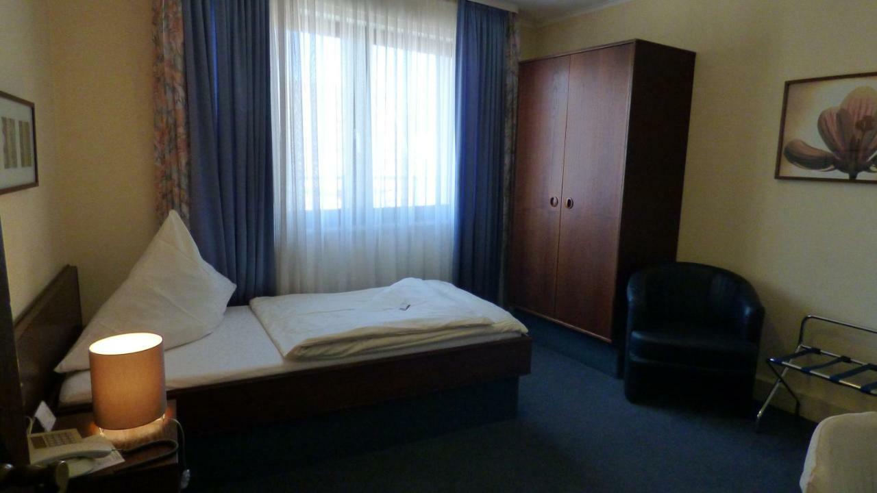 Central Hotel Worms Exterior foto
